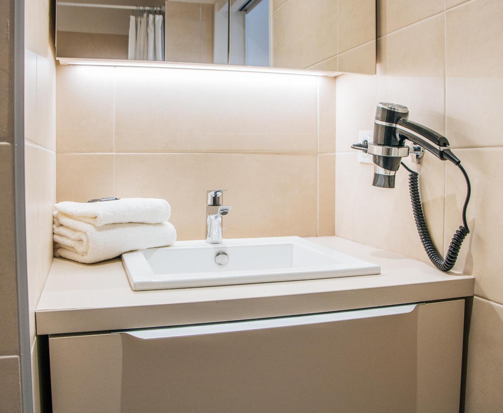 Twenty Business Flats Lille - Bayard公寓式酒店 外观 照片